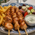 Kipsouvlaki Schotel met patat en tzatziki – Kalispera Gyros